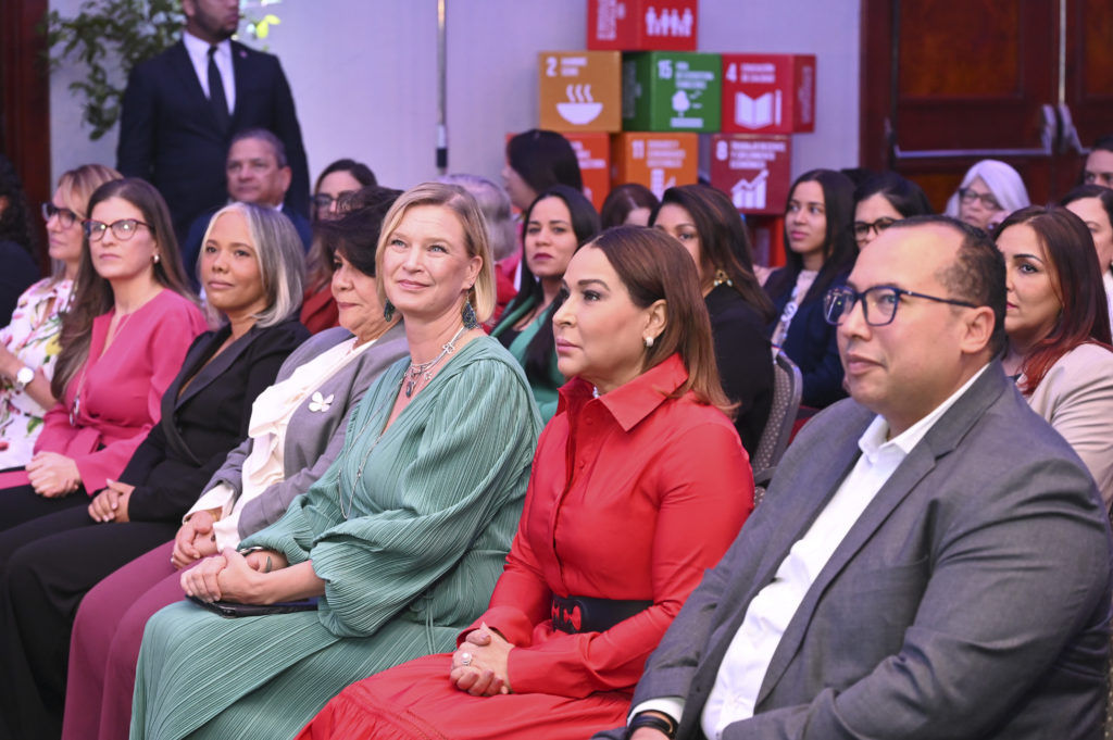 Acto de reconocimiento empresas Sello Privado